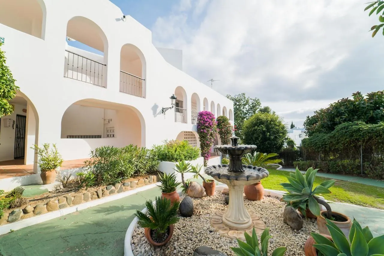 Azahara 1 3A Casa Concha Great Location And Nice View Located In The Popular Aloha Apartment Marbella